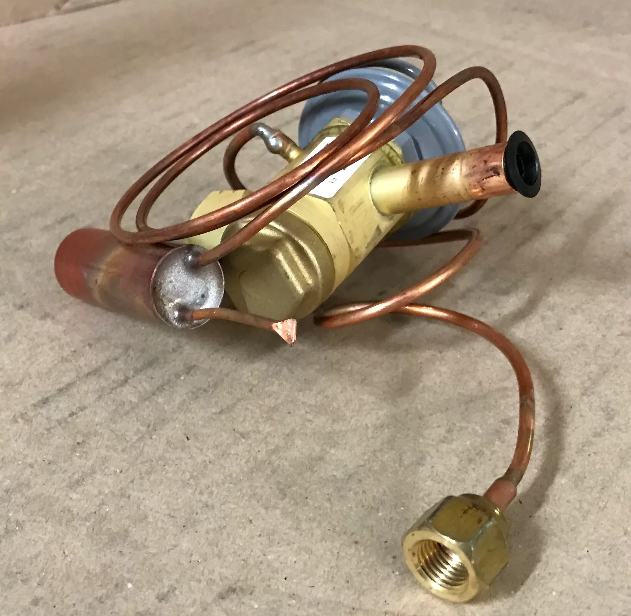 1-1/2 Ton Adjustable External Thermal Expansion Valve w/1/4"Sae External Bleed Port Equalizer R-410A