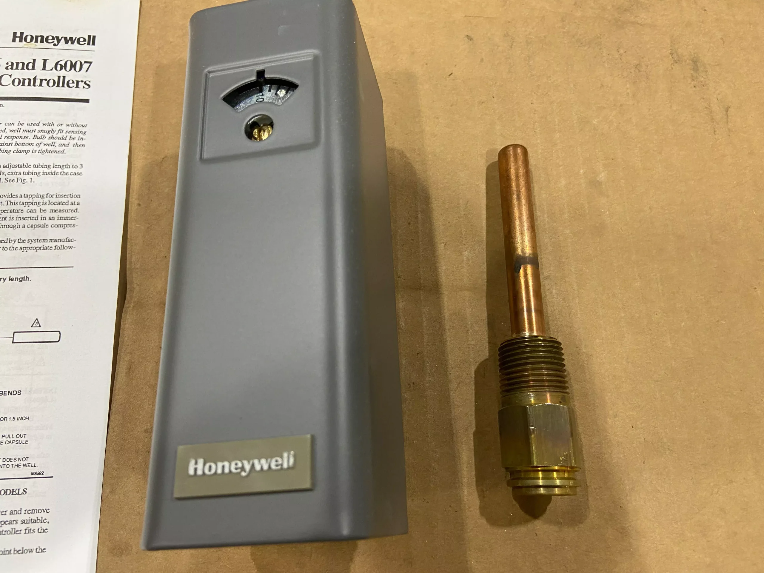 AQUASTAT CONTROLLER WITH SPDT SWITCHING 120/240 VOLTS RANGE 100-240F