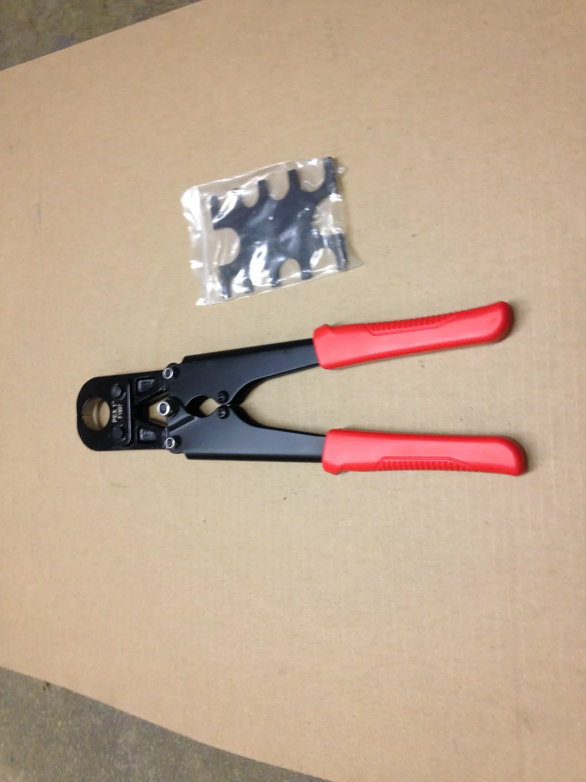 Crimp Tool for Pex 1"