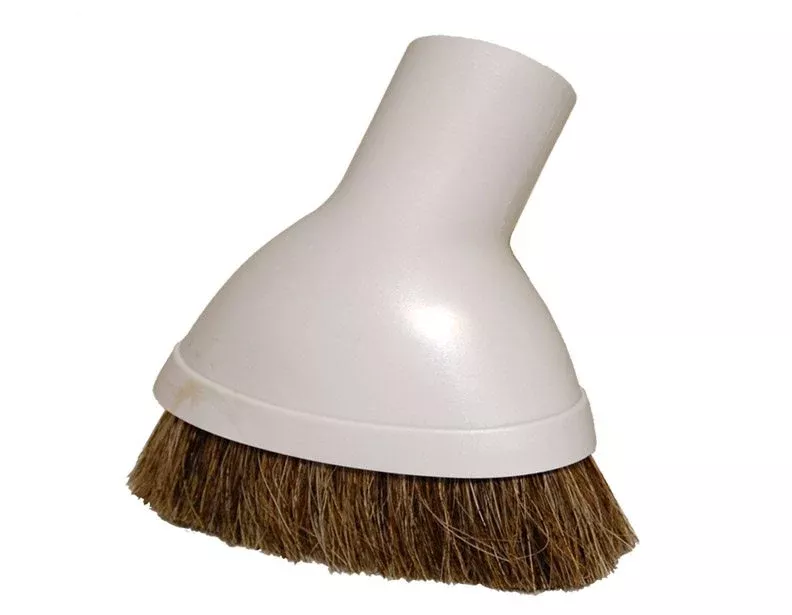 Deluxe Dusting Brush - White
