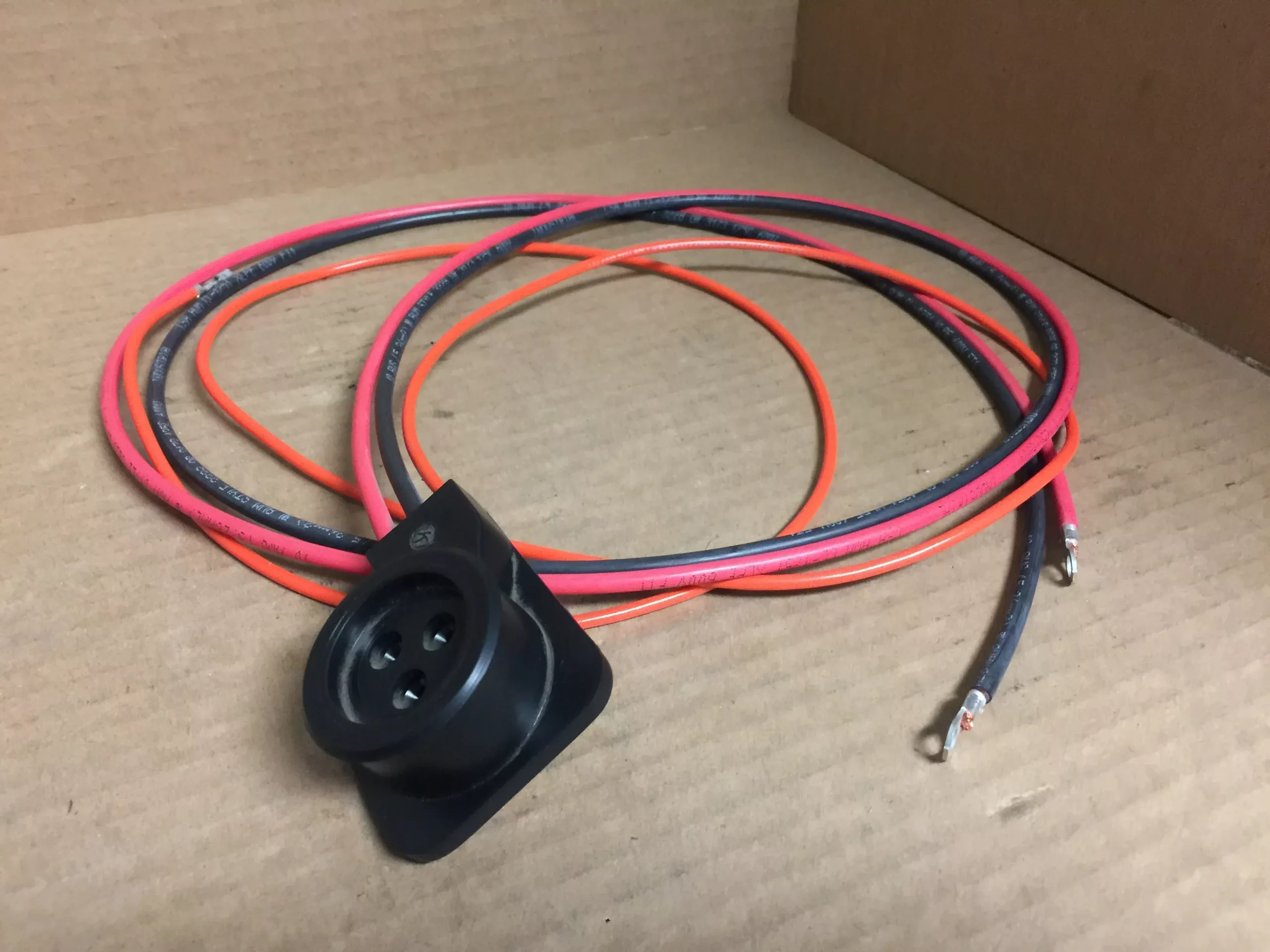 Plug-Scroll Compressor