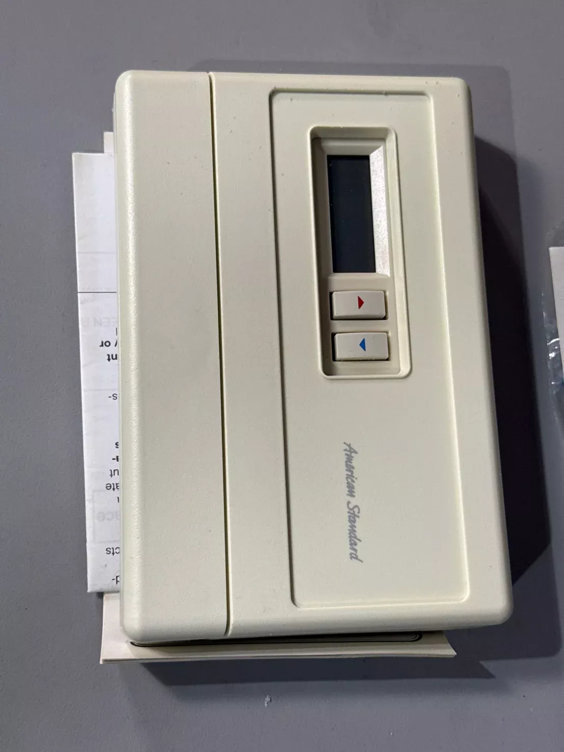 Programmable Heating/Cooling Thermostat