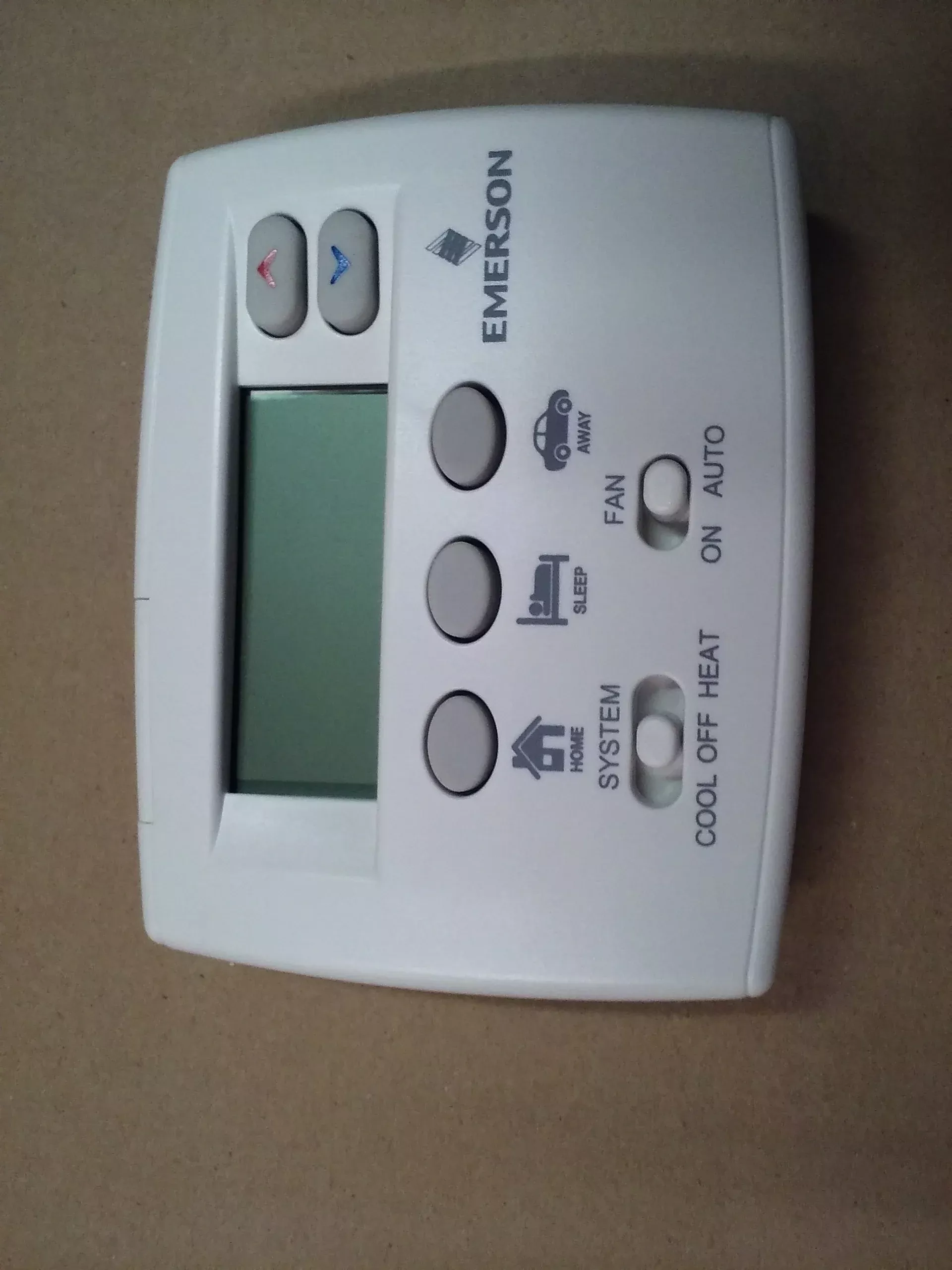 Universal 24V 1 Heat/1 Cool Blue Easy Set Non-Programmable 1-Stg Thermostat